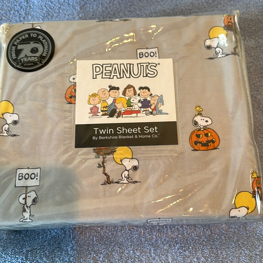 Peanuts twin sheet set